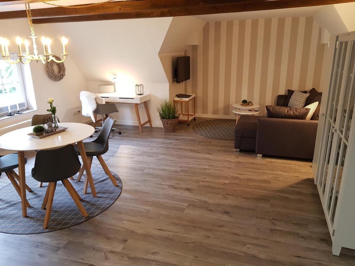 Neu renovierte Ferienwohnung mit Poolhaus&Sauna auf dem Bauernhof Oetzen Exterior foto